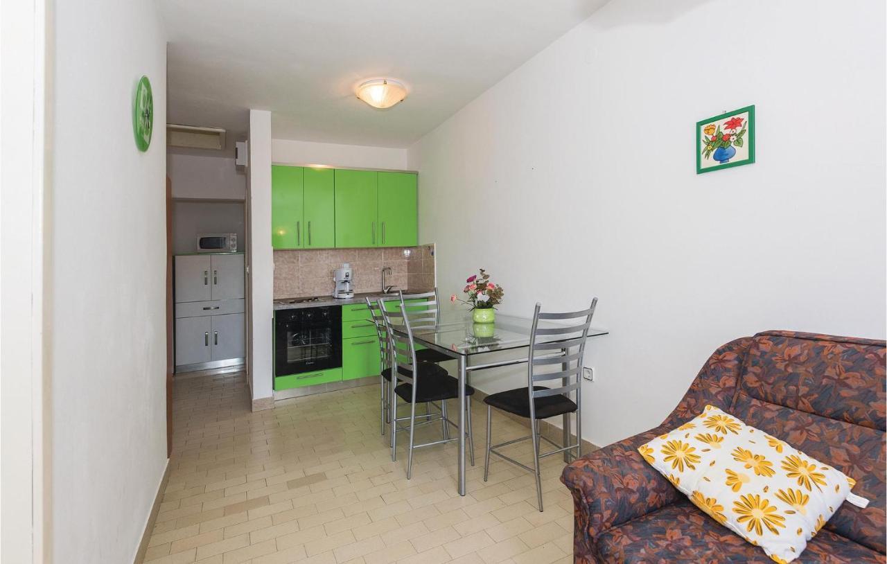 Beautiful Apartment In Rogoznica With Wifi Kültér fotó