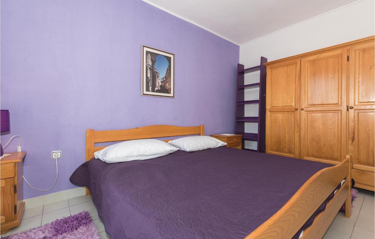 Beautiful Apartment In Rogoznica With Wifi Kültér fotó