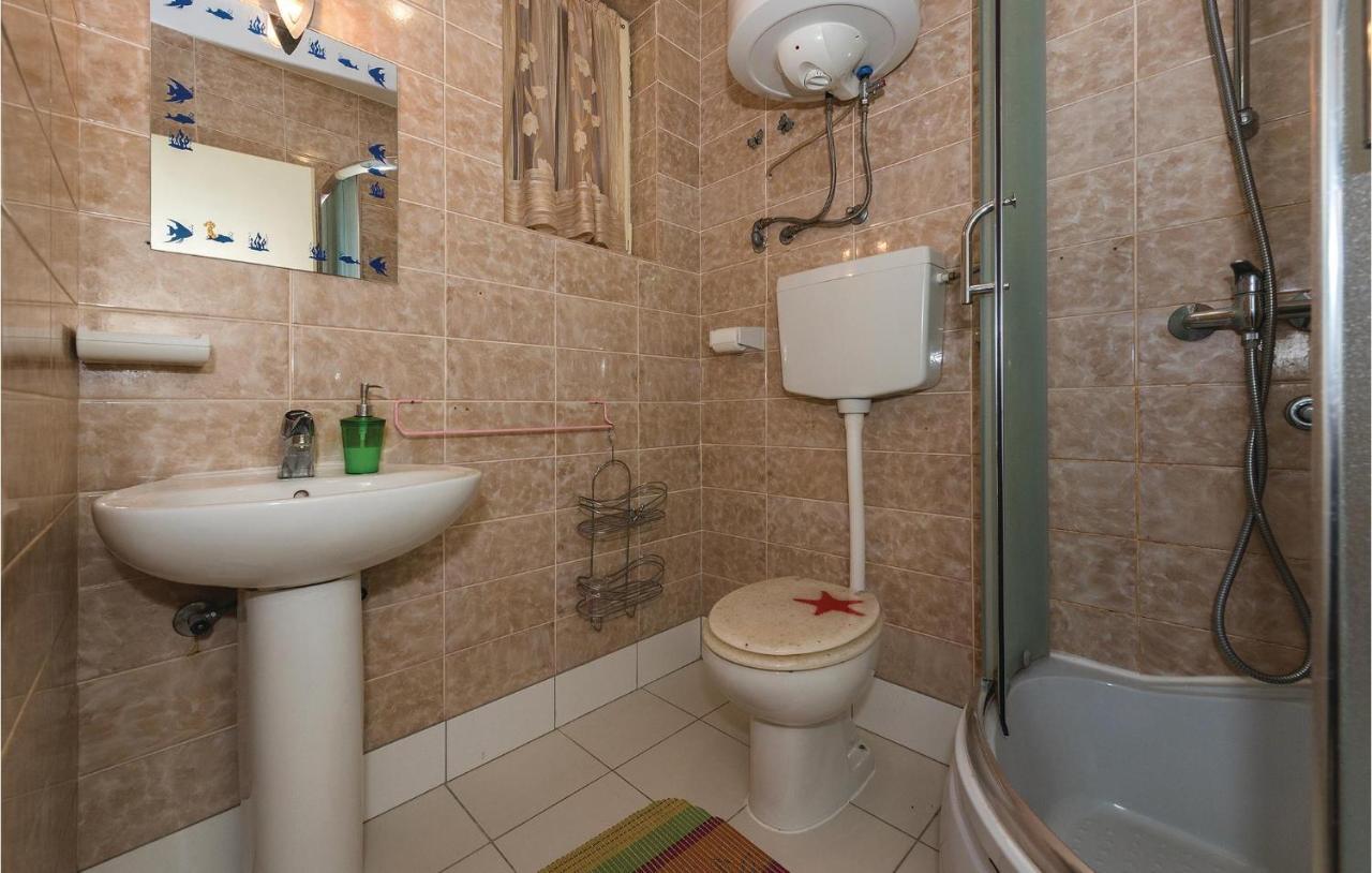 Beautiful Apartment In Rogoznica With Wifi Kültér fotó